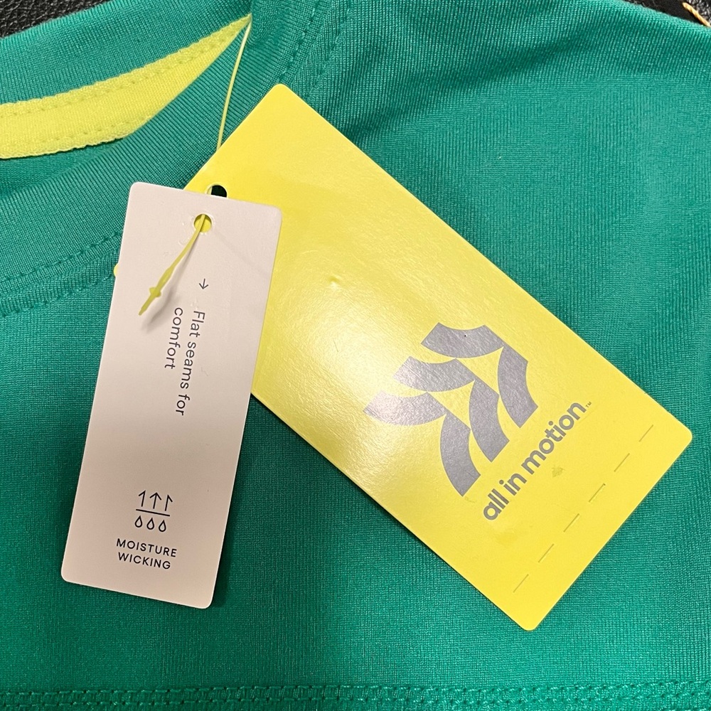 Boy’s Set of Two Tee Shirts All in Motion NWT - Picture 2 of 4
